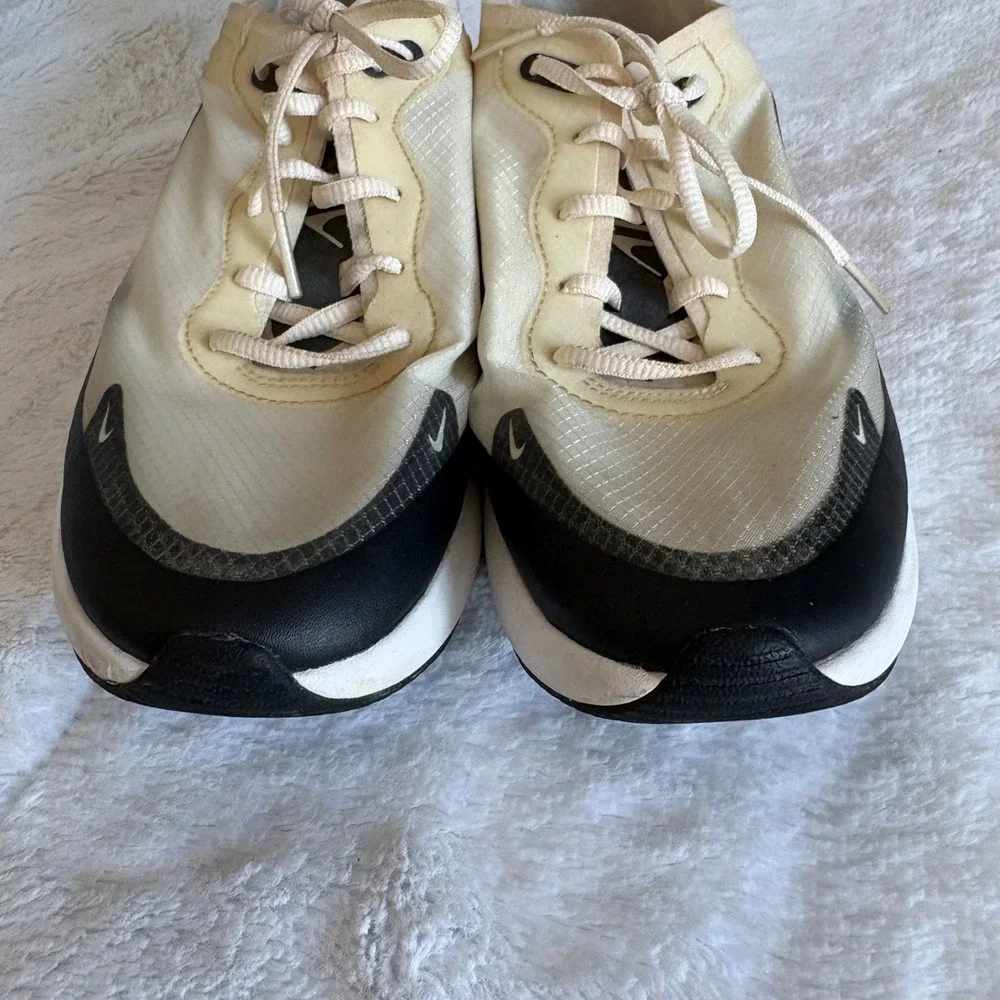 Nike Air Max Dia Women Pale Ivory Black Hyper Crimson AQ4312-101 Sneakers